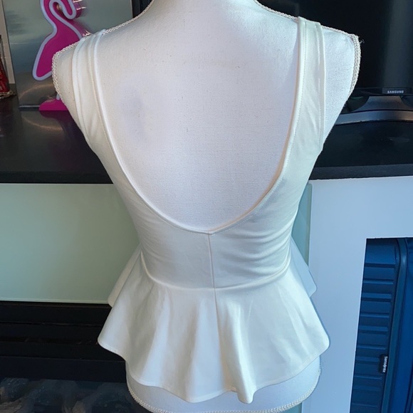 NWOT Foreign Exchange Peplum Tank - Picture 3 of 4